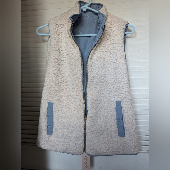 Reversible Sherpa Vest - Baby Blue Light Blush size M/S - Picture 5 of 12